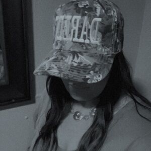 Meet your Posher, Kari